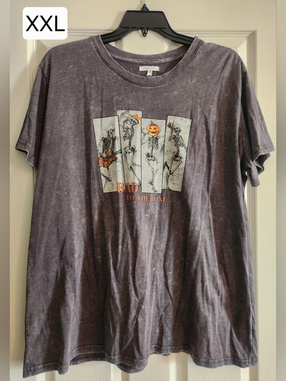 Maurices Gray Graphic 'Bad to the Bone' Short Sleeve Tee